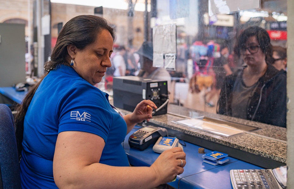 Equipo EMESG en operación — fotografía 8